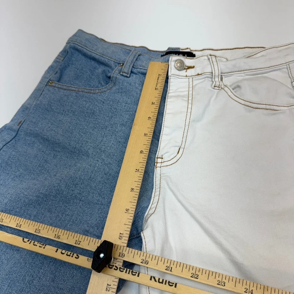 AKIRA Shorts Womens Large Blue White Two Tone Colorblock Cut Off Streetwear
